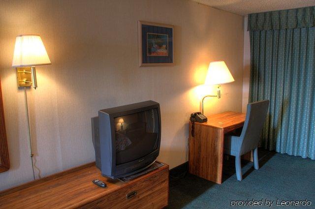 Seasons Inn And Suites Fort Smith Esterno foto